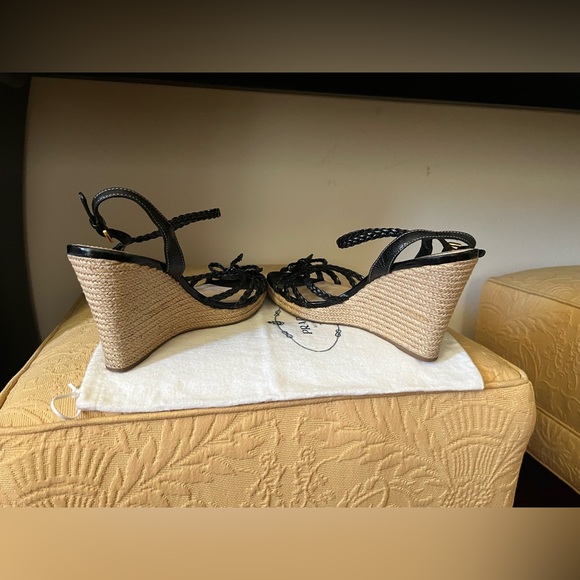 Pre-owned timeless Prada wedges, size 40 - Picture 5 of 11